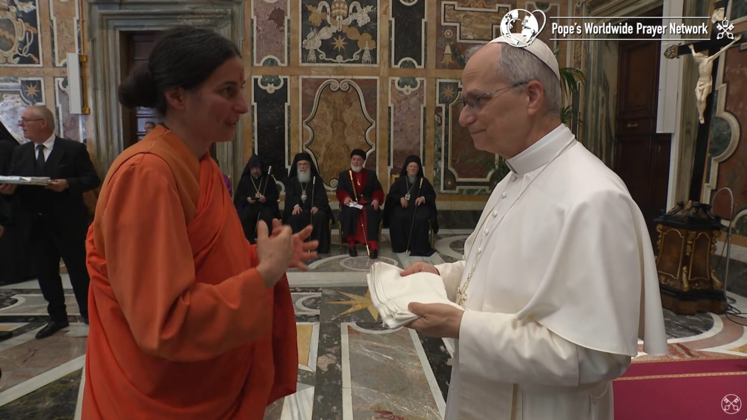 02 titelbild Pope-Leo-video-01